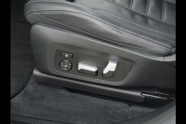 BMW iX3 High Executive 80 kWh | Panoramadak | Trekhaak | Head-Up Display | 360 Camera | Harman Kardon | Sfeerverlichting |
