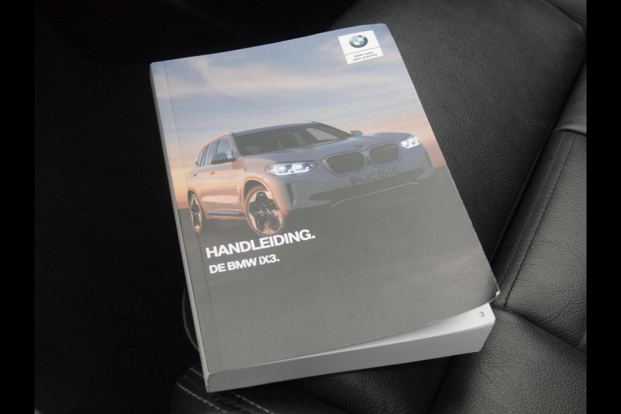 BMW iX3 High Executive 80 kWh | Panoramadak | Trekhaak | Head-Up Display | 360 Camera | Harman Kardon | Sfeerverlichting |