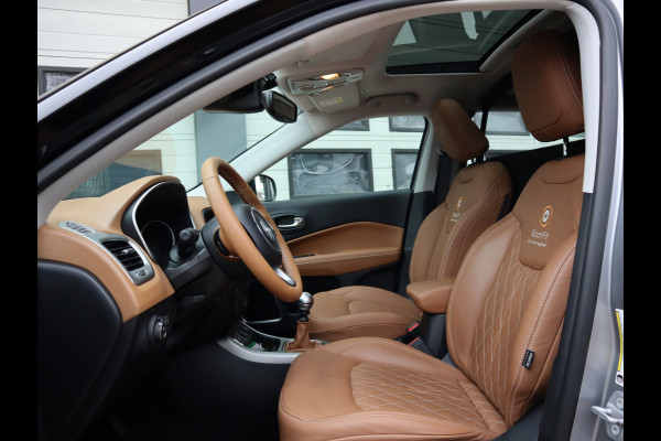 Jeep Compass 1.4 MultiAir 141pk Trailhawk - Grijs kenteken - Pano - Cruise