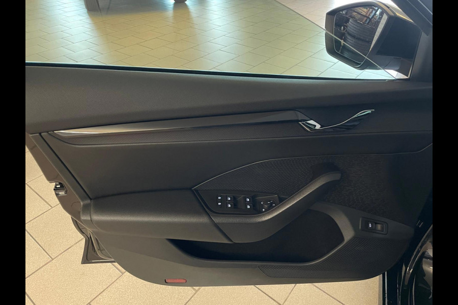 Škoda Octavia Combi 1.0 e-TSI Business Edition AUTOMAAT PANO NAVI CRUISEL BLUETOOTH ELEK RAMEN CENT VERG VELGEN NETTE AUTO