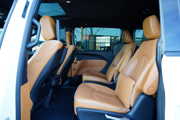 Chrysler Pacifica 3.6 V6 Hybrid Nieuwstaat Hybride