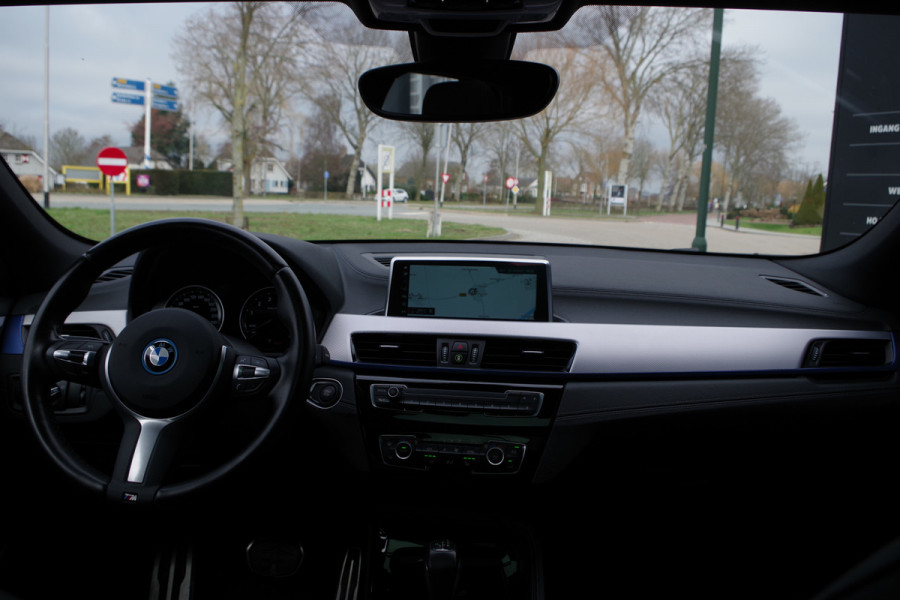 BMW X2 xDrive25e 220 PK High Executive M-Sport PHEV, Panoramadak, LED, Camera