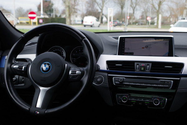 BMW X2 xDrive25e 220 PK High Executive M-Sport PHEV, Panoramadak, LED, Camera