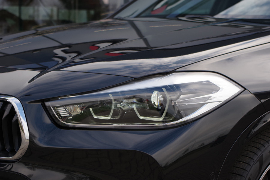 BMW X2 xDrive25e 220 PK High Executive M-Sport PHEV, Panoramadak, LED, Camera