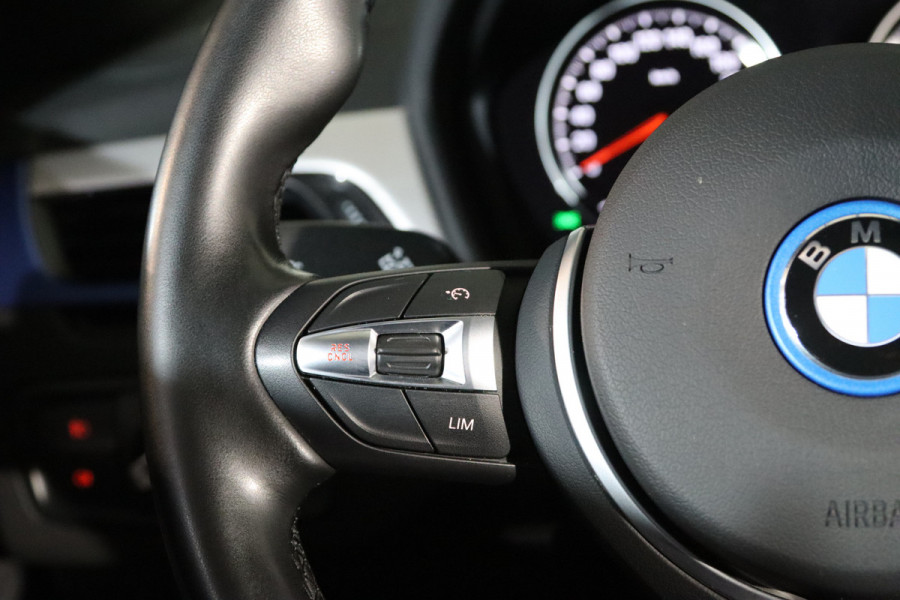 BMW X2 xDrive25e 220 PK High Executive M-Sport PHEV, Panoramadak, LED, Camera