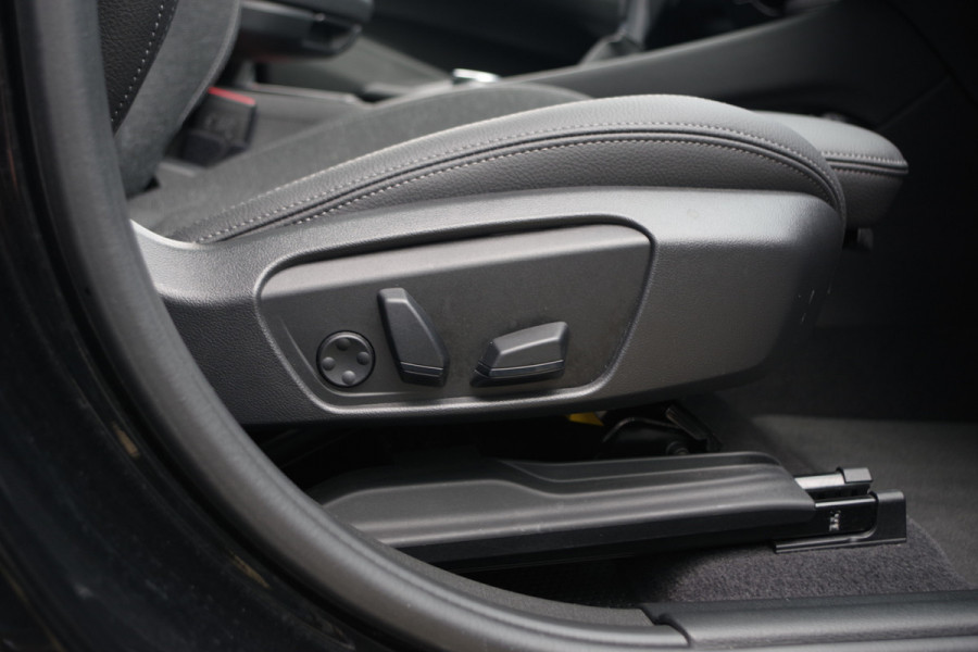 BMW X2 xDrive25e 220 PK High Executive M-Sport PHEV, Panoramadak, LED, Camera