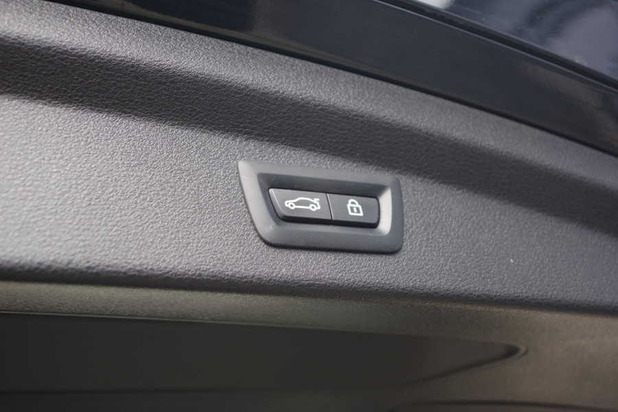 BMW X2 xDrive25e 220 PK High Executive M-Sport PHEV, Panoramadak, LED, Camera