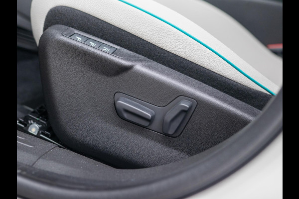 Fiat 600 1.2 Hybrid La Prima | 145 PK | Apple Carplay | Camera l El. Stoelen l Stoelverwarming
