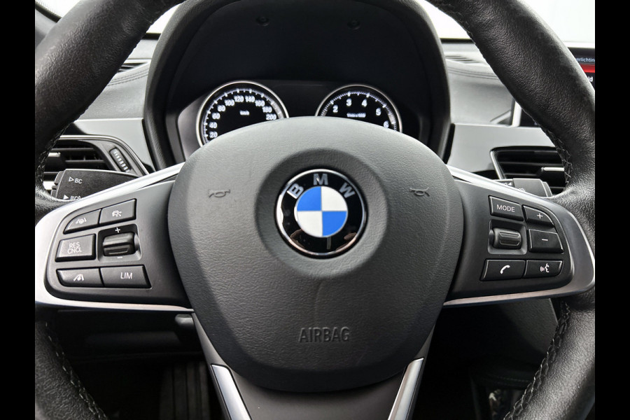 BMW X1 SDrive18i High Executive(Goed OnderH, Navi Pro, Camera, StoelV, Active Cruise, Lane Assist, Keyless, Etc)