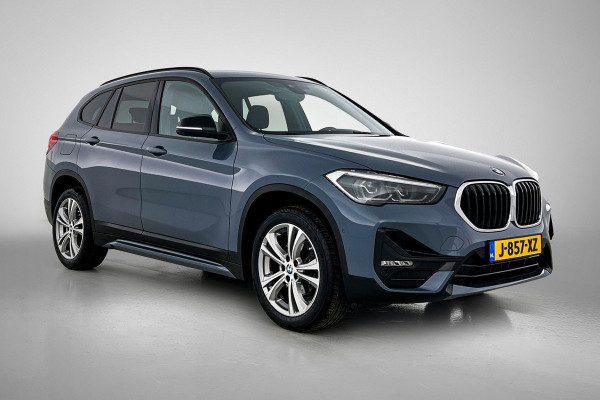 BMW X1 SDrive18i High Executive(Goed OnderH, Navi Pro, Camera, StoelV, Active Cruise, Lane Assist, Keyless, Etc)