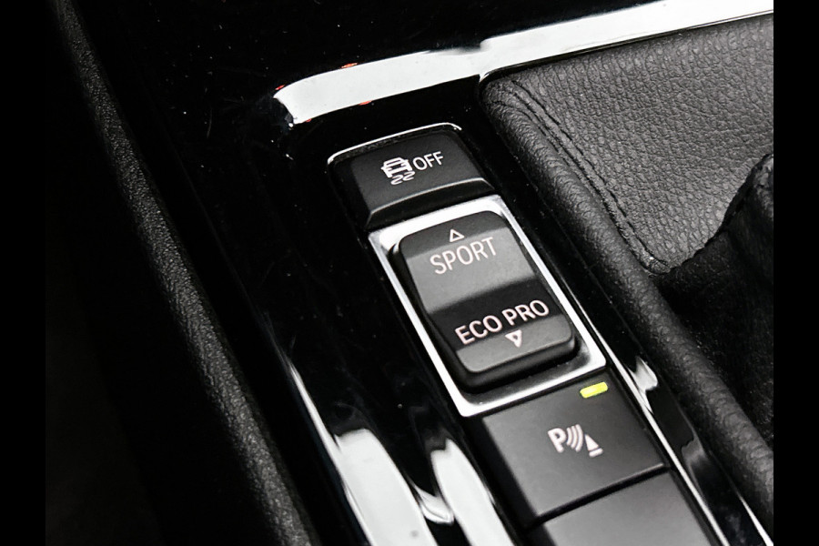 BMW X1 SDrive18i High Executive(Goed OnderH, Navi Pro, Camera, StoelV, Active Cruise, Lane Assist, Keyless, Etc)