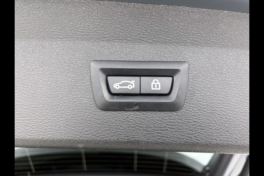 BMW X1 SDrive18i High Executive(Goed OnderH, Navi Pro, Camera, StoelV, Active Cruise, Lane Assist, Keyless, Etc)