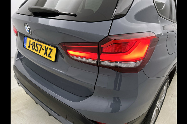 BMW X1 SDrive18i High Executive(Goed OnderH, Navi Pro, Camera, StoelV, Active Cruise, Lane Assist, Keyless, Etc)