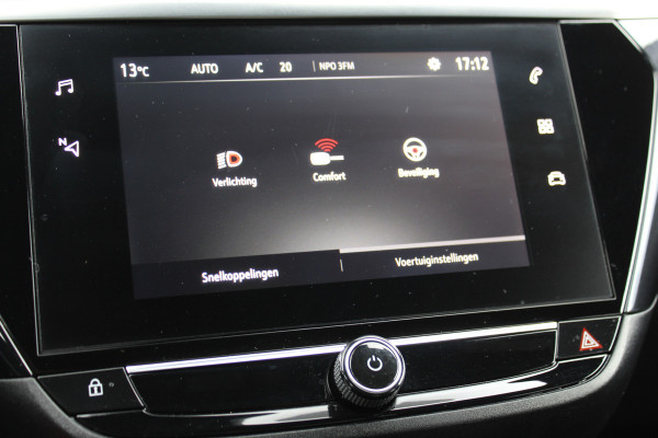 Opel Corsa 1.2-100 pk Turbo GS-Line. Erg mooie sportieve wagen, slechts 25.500km ! Panoramadak, Stoel- en stuurwielverwarming, Cruise Control, Climate Control, Apple CarPlay/Android auto, Camera, Dodehoek assistent