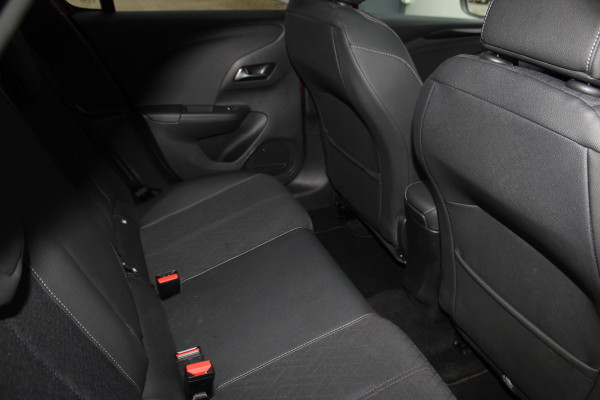 Opel Corsa 1.2-100 pk Turbo GS-Line. Erg mooie sportieve wagen, slechts 25.500km ! Panoramadak, Stoel- en stuurwielverwarming, Cruise Control, Climate Control, Apple CarPlay/Android auto, Camera, Dodehoek assistent