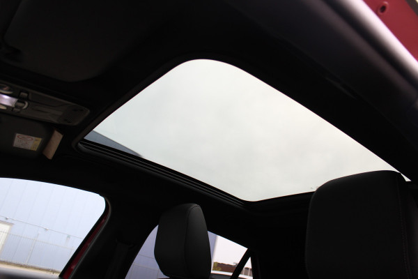 Opel Corsa 1.2-100 pk Turbo GS-Line. Erg mooie sportieve wagen, slechts 25.500km ! Panoramadak, Stoel- en stuurwielverwarming, Cruise Control, Climate Control, Apple CarPlay/Android auto, Camera, Dodehoek assistent