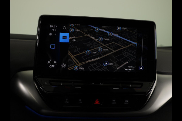 Volkswagen ID.4 First 77 kWh 204pk SoH 88,9 | Camera| Parkeersensoren | Sfeerverlichting | Navigatie | Stoelverwarming| Stuurverwarming | Zwenkbare Trekhaak |
