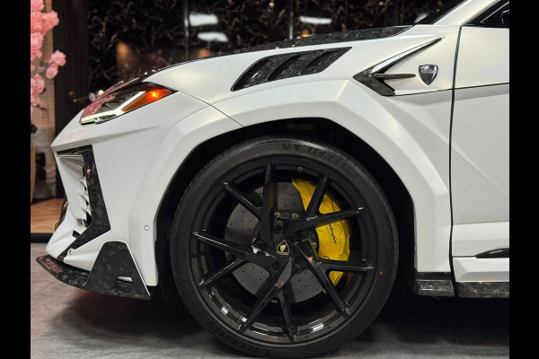 Lamborghini Urus 4.0 V8|MANSORY|HEADSUP|PANO|CARBON|23''
