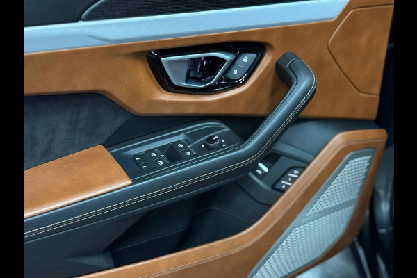 Lamborghini Urus 4.0 V8|MANSORY|HEADSUP|PANO|CARBON|23''