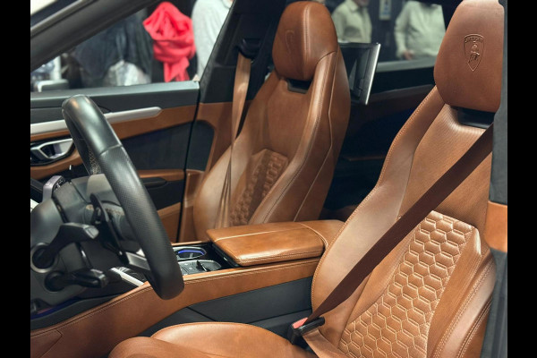 Lamborghini Urus 4.0 V8|MANSORY|HEADSUP|PANO|CARBON|23''