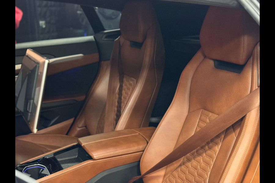 Lamborghini Urus 4.0 V8|MANSORY|HEADSUP|PANO|CARBON|23''
