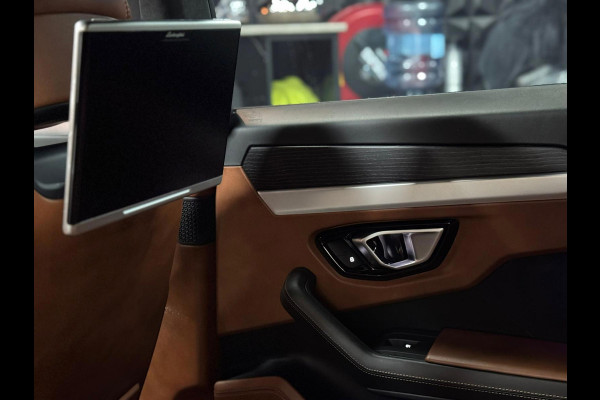 Lamborghini Urus 4.0 V8|MANSORY|HEADSUP|PANO|CARBON|23''