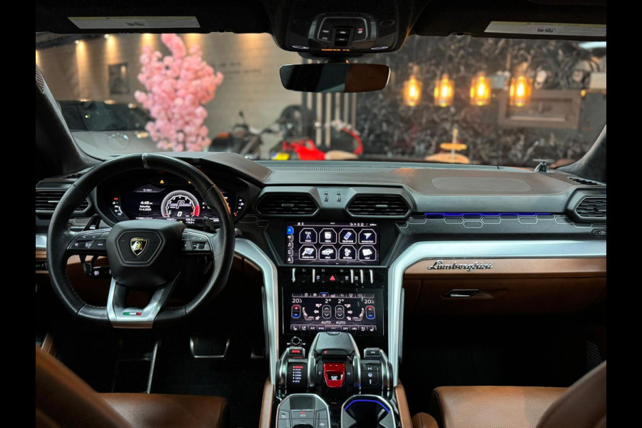 Lamborghini Urus 4.0 V8|MANSORY|HEADSUP|PANO|CARBON|23''