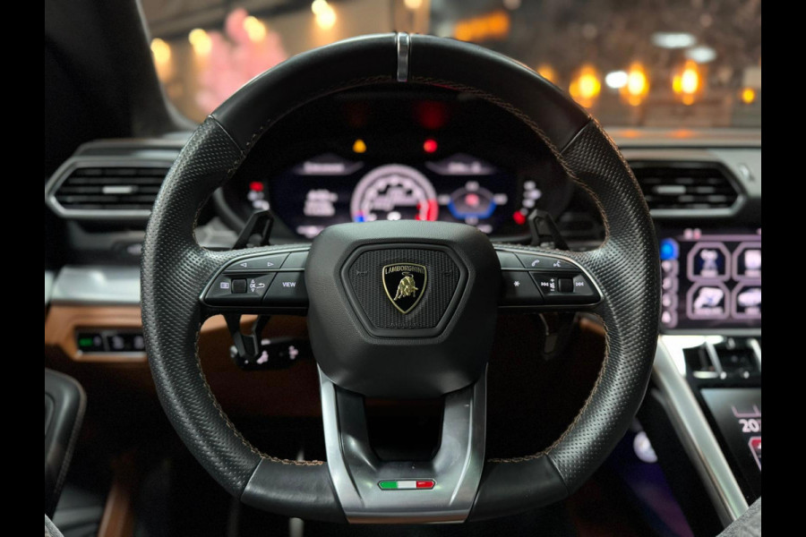 Lamborghini Urus 4.0 V8|MANSORY|HEADSUP|PANO|CARBON|23''