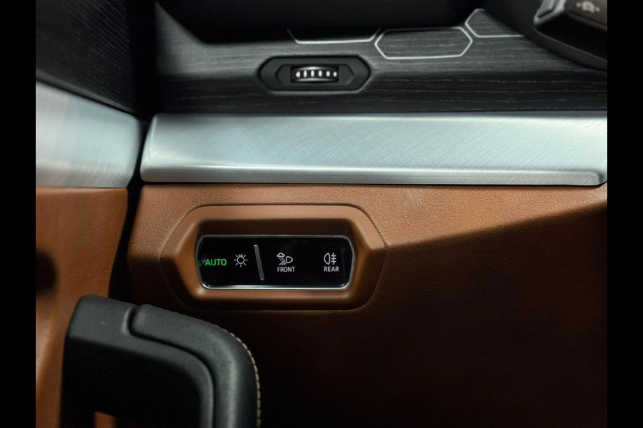 Lamborghini Urus 4.0 V8|MANSORY|HEADSUP|PANO|CARBON|23''