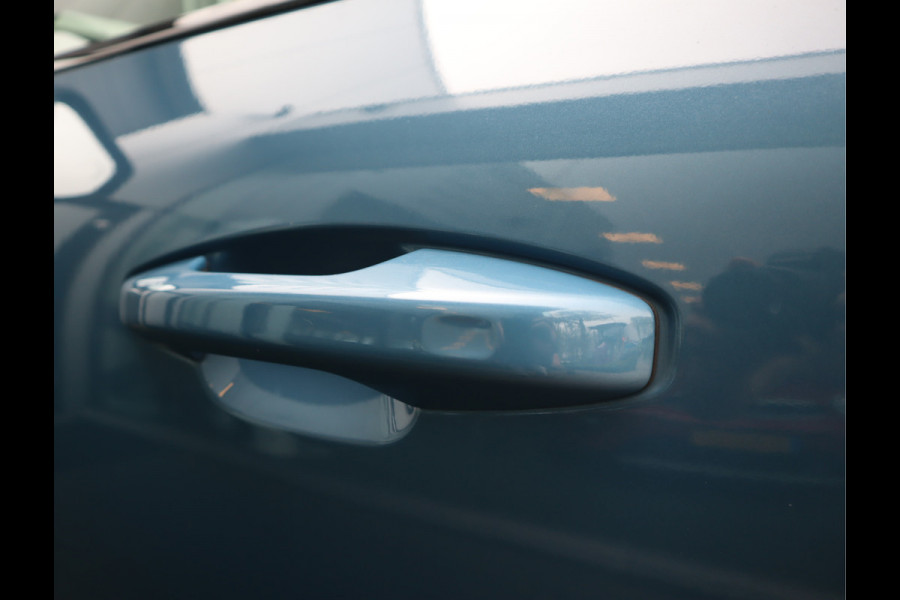 Volvo C40 Recharge Twin Intro Edition 78 kWh Navi / Trekh / Pano / 360Camera / Carplay / Stuur-Stoelverw BTW AUTO