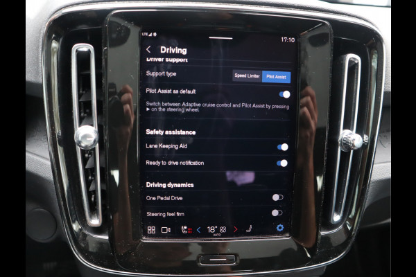 Volvo C40 Recharge Twin Intro Edition 78 kWh Navi / Trekh / Pano / 360Camera / Carplay / Stuur-Stoelverw BTW AUTO