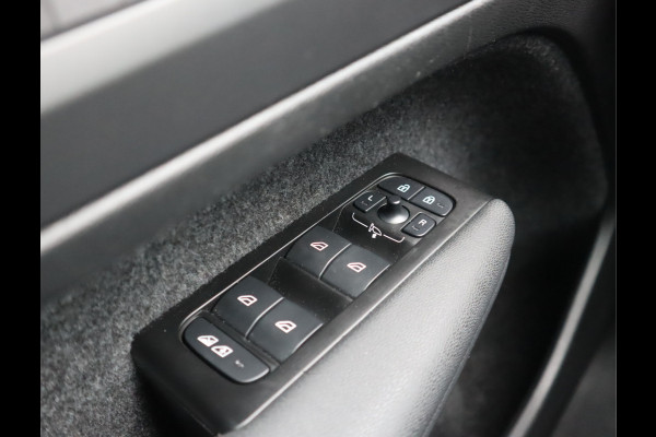 Volvo C40 Recharge Twin Intro Edition 78 kWh Navi / Trekh / Pano / 360Camera / Carplay / Stuur-Stoelverw BTW AUTO