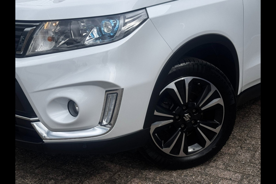 Suzuki Vitara 1.4 Boosterjet Stijl | Pano | Trekhaak | Camera | Stoelverwarming | Adaptive Cruise | Climate Control | Navigatie