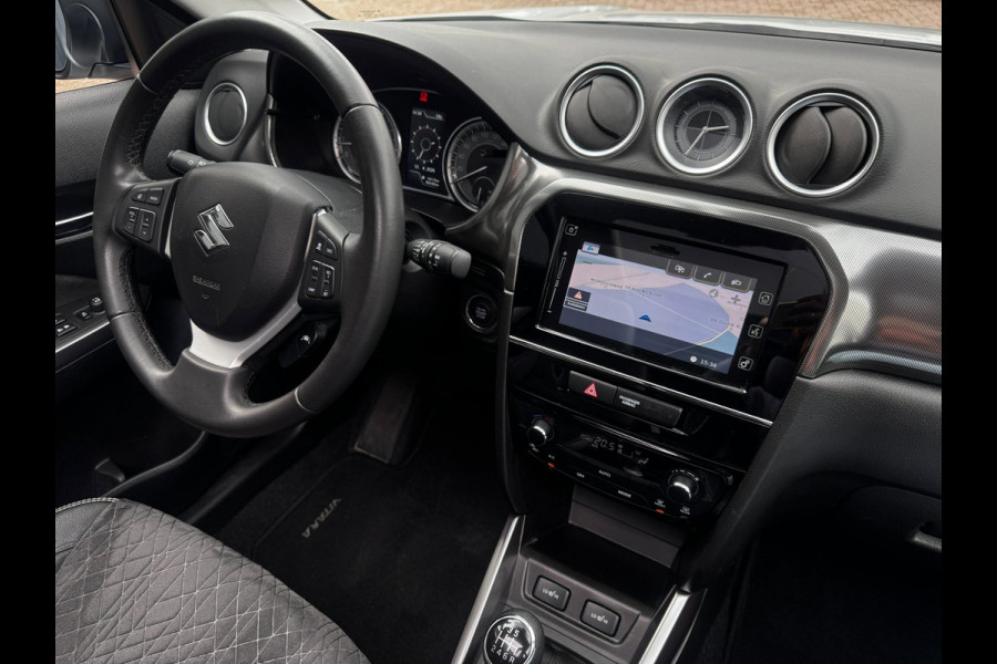 Suzuki Vitara 1.4 Boosterjet Stijl | Pano | Trekhaak | Camera | Stoelverwarming | Adaptive Cruise | Climate Control | Navigatie