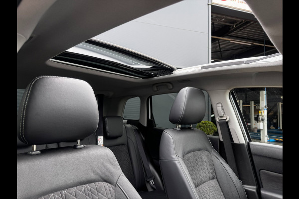 Suzuki Vitara 1.4 Boosterjet Stijl | Pano | Trekhaak | Camera | Stoelverwarming | Adaptive Cruise | Climate Control | Navigatie