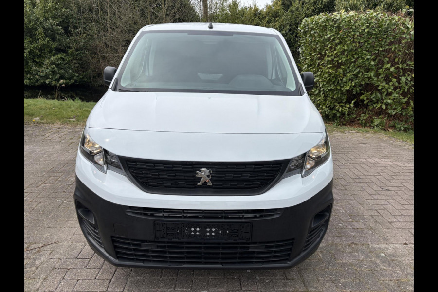 Peugeot e-Partner 136 L1 50 kWh | Scherm | Airco | DAB