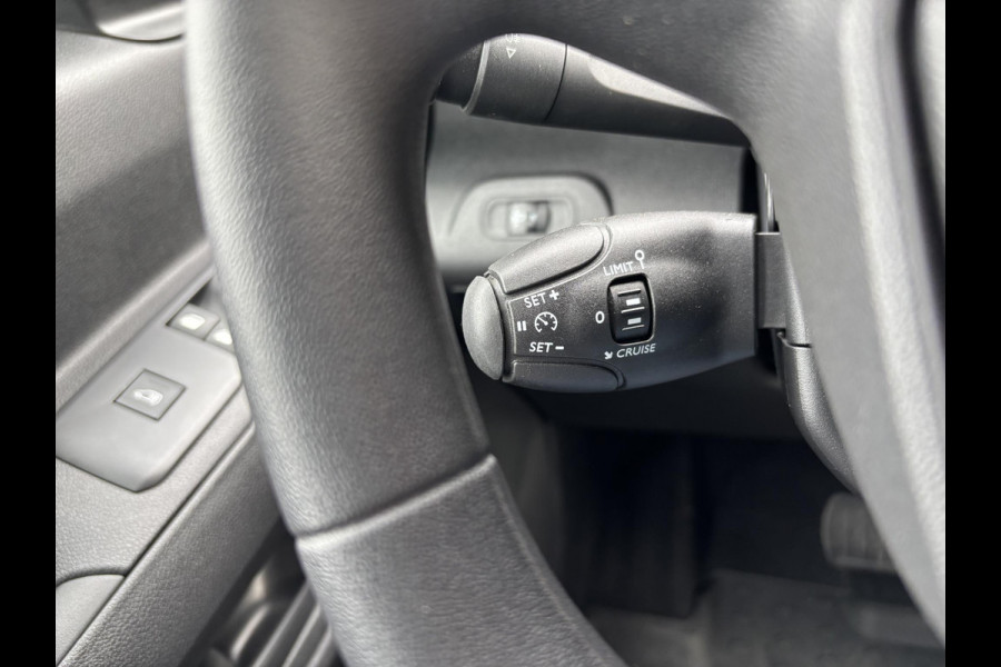 Peugeot e-Partner 136 L1 50 kWh | Scherm | Airco | DAB
