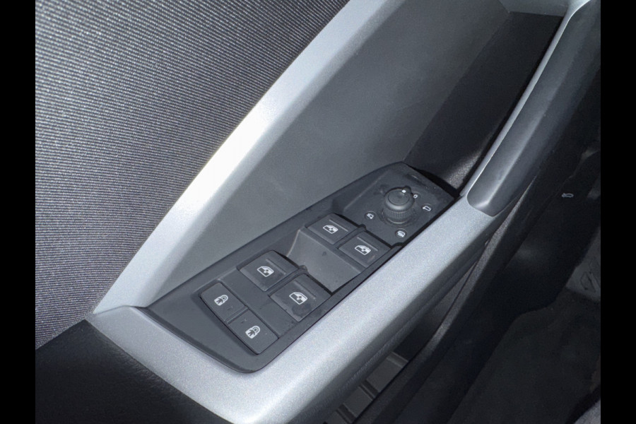 Audi Q3 45 TFSIe 245PK HYBRID S-TRONIC S-LINE PRO-LINE CARPLAY/NAVI/LED