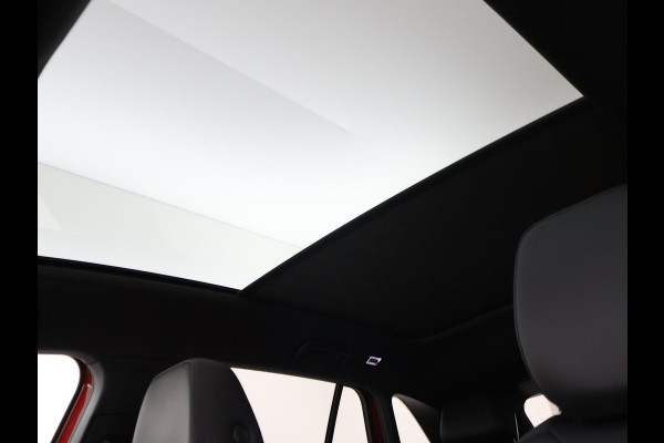 Volkswagen ID.4 GTX 4MOTION 77 kWh 300 PK + 20 INCH | PANORAMA | TREKHAAK WEGKL. | SFEERVERLICHTING | CAMERA | STUUR/STOELVERWARMING