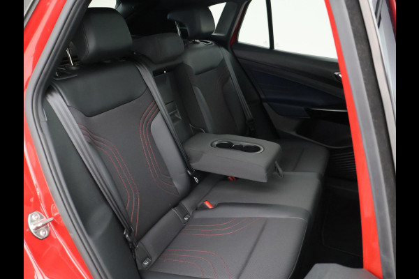 Volkswagen ID.4 GTX 4MOTION 77 kWh 300 PK + 20 INCH | PANORAMA | TREKHAAK WEGKL. | SFEERVERLICHTING | CAMERA | STUUR/STOELVERWARMING