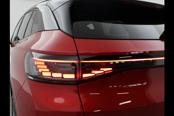 Volkswagen ID.4 GTX 4MOTION 77 kWh 300 PK + 20 INCH | PANORAMA | TREKHAAK WEGKL. | SFEERVERLICHTING | CAMERA | STUUR/STOELVERWARMING