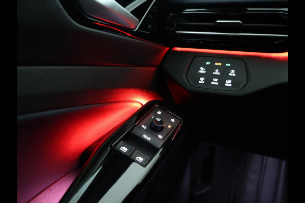 Volkswagen ID.4 GTX 4MOTION 77 kWh 300 PK + 20 INCH | PANORAMA | TREKHAAK WEGKL. | SFEERVERLICHTING | CAMERA | STUUR/STOELVERWARMING