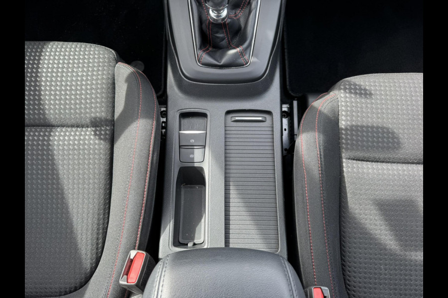 Ford FOCUS Wagon 1.0 EcoBoost Hybrid ST Line |SCI|125pk | Winter Pack | BLIS | Adaptieve Cruise Control | Achteruitrijcamera | 17 Inch Velgen | SYNC 4