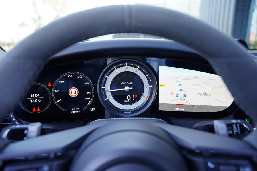 Porsche 911 Cabriolet 3.0 Carrera 4 GTS / NL-Auto / Sport Design / Lifting / Sportuitlaat