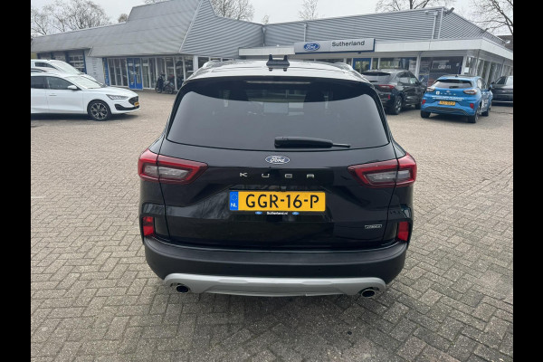 Ford Kuga 2.5 PHEV Titanium | 242pk | Wegklapbare Trekhaak | 2.100kg Trekgewicht | Achteruitrijcamera | Cruise control | Navigatie | Digitale cockpit