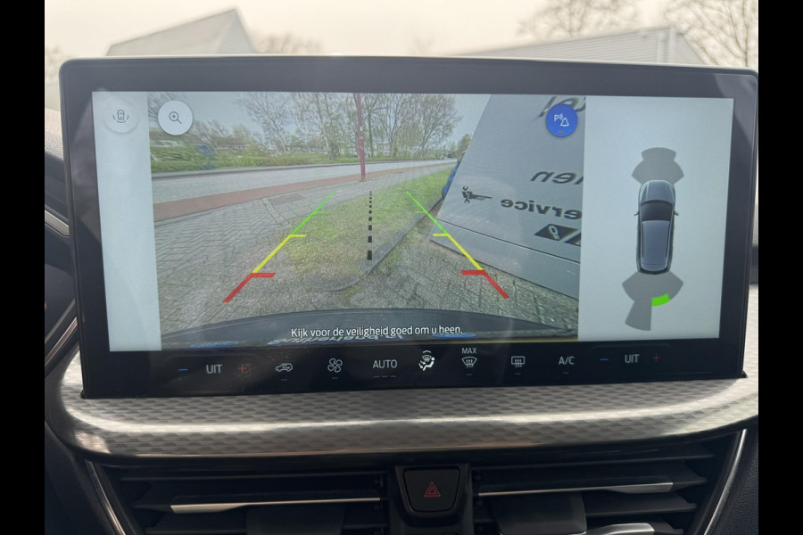 Ford Kuga 2.5 PHEV Titanium | 242pk | Wegklapbare Trekhaak | 2.100kg Trekgewicht | Achteruitrijcamera | Cruise control | Navigatie | Digitale cockpit