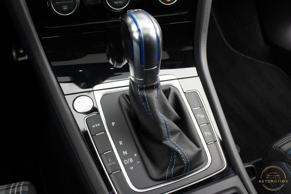 Volkswagen Golf 1.4 TSI PHEV GTE PANO CAMERA KEYLESS ACC