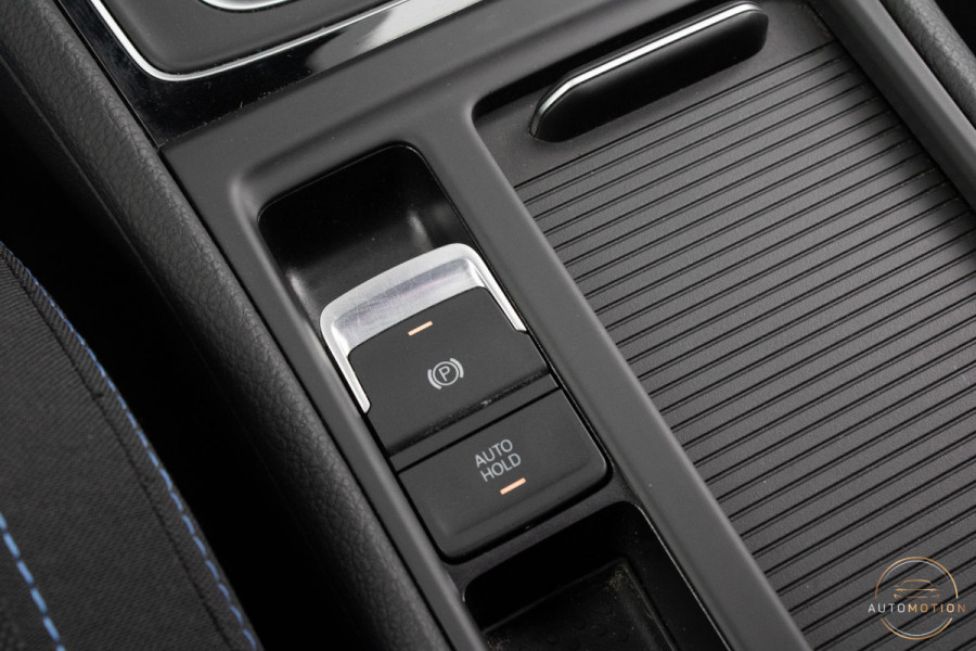 Volkswagen Golf 1.4 TSI PHEV GTE PANO CAMERA KEYLESS ACC