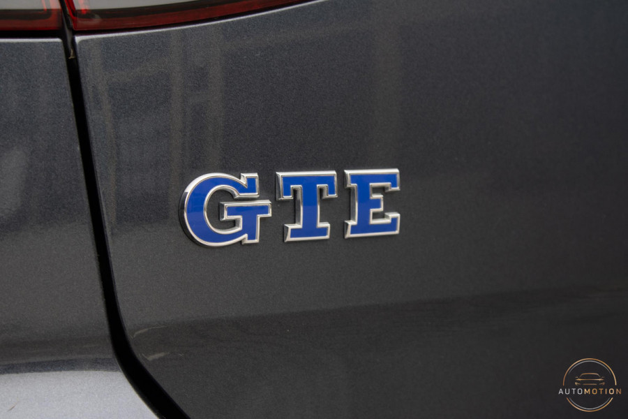 Volkswagen Golf 1.4 TSI PHEV GTE PANO CAMERA KEYLESS ACC