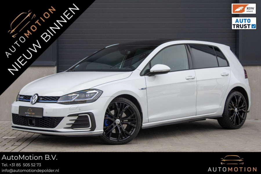 Volkswagen Golf 1.4 TSI PHEV GTE PANO STOELVERWARMING CAMERA
